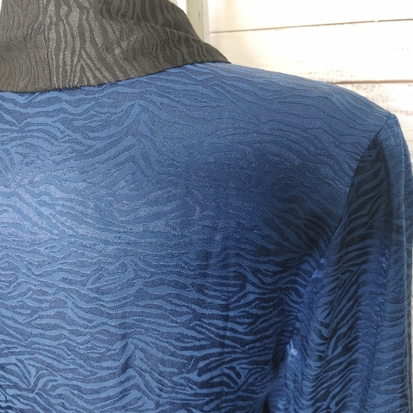 VICTORIA Secret Zebra Print Robe Size XS/S - Picture 7 of 10